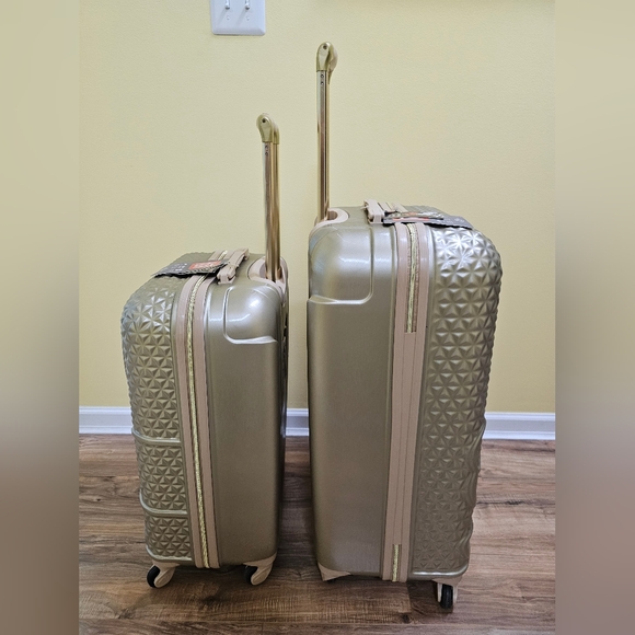 New fūl DISNEY MINNIE MOUSE ROLLING LUGGAGE 2 PIECE SET - Picture 14 of 16